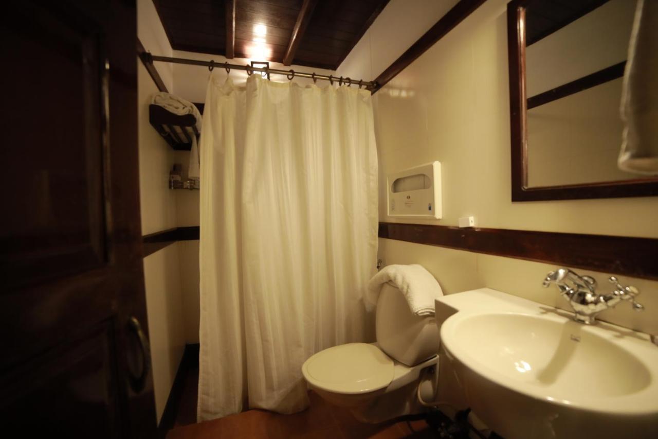Heritage Methanam Kochi Ngoại thất bức ảnh