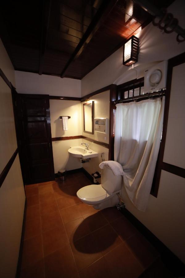 Heritage Methanam Kochi Ngoại thất bức ảnh