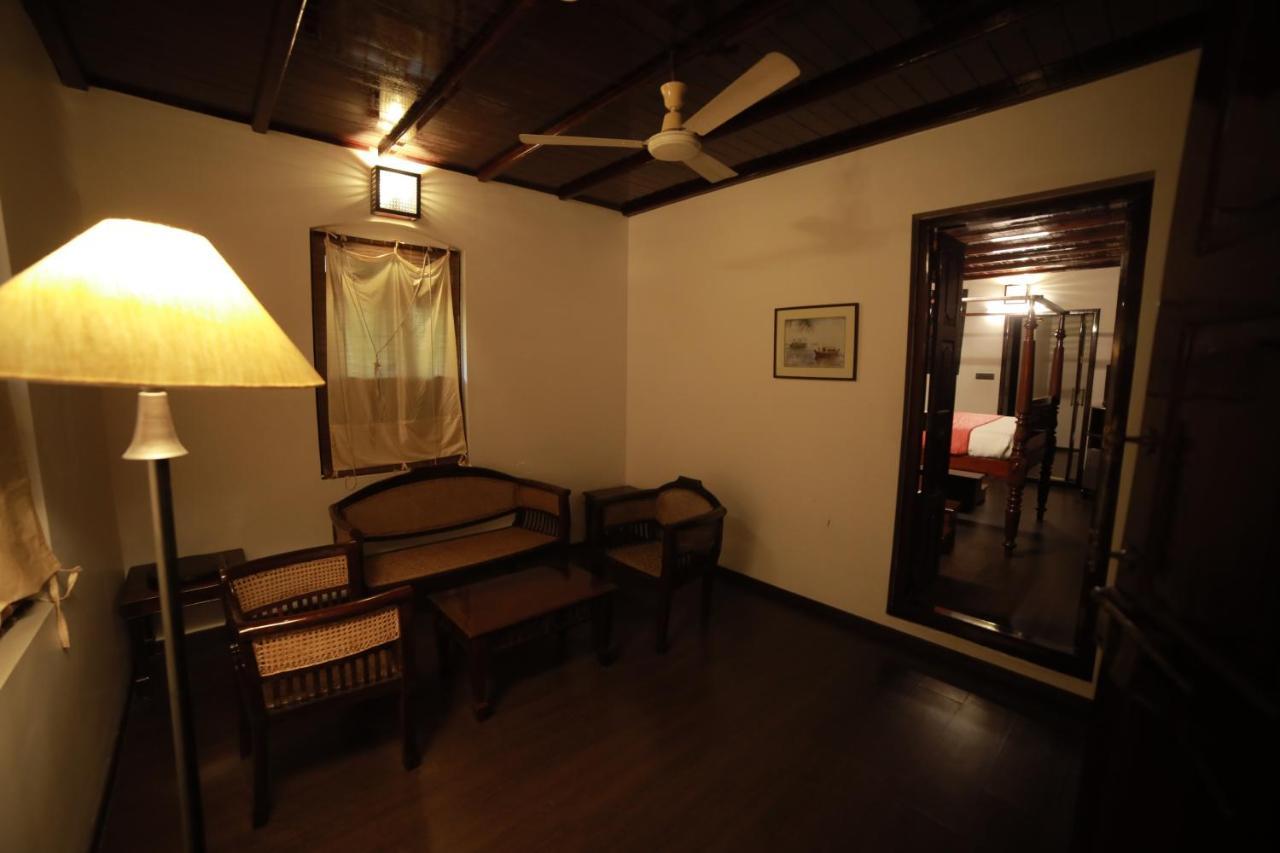 Heritage Methanam Kochi Ngoại thất bức ảnh